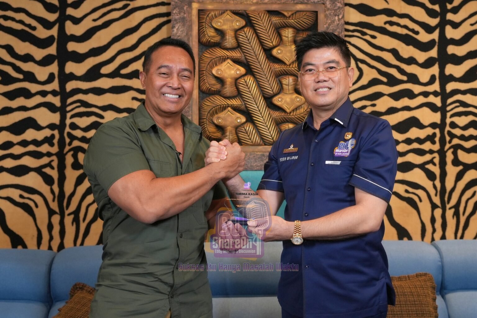 Andika Perkasa saat berbincang-bincang dengan Eddy Wijaya di podcast EdShareOn. (Foto: EdShareOn.com)