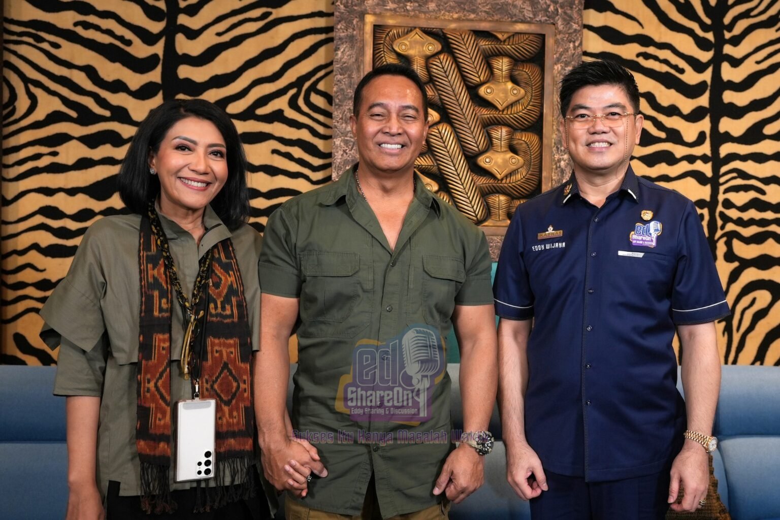 Andika Perkasa saat berbincang-bincang dengan Eddy Wijaya di podcast EdShareOn. (Foto: EdShareOn.com)