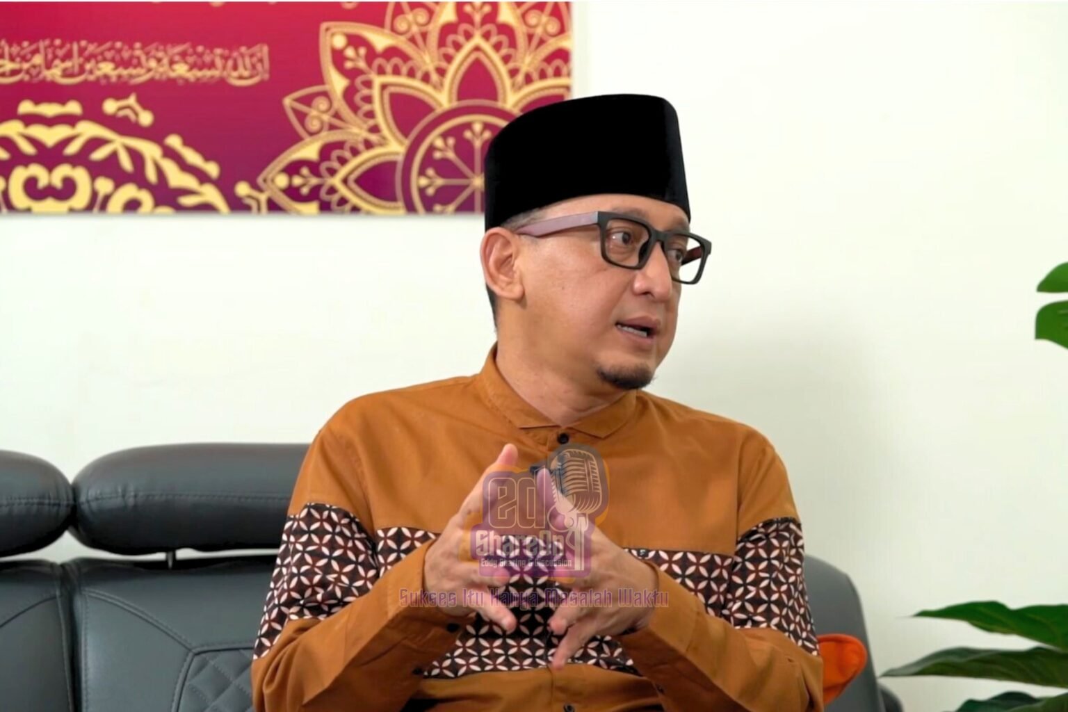 Ustaz Zacky Mirza di podcast EdShareOn. (Foto: EdShareOn.com)