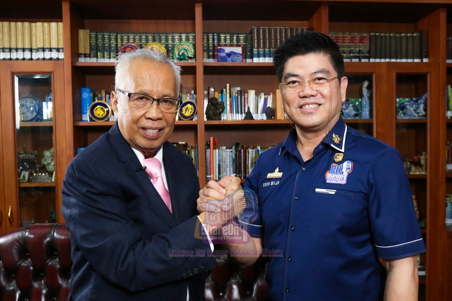 OC Kaligis Saat di podcast EdShareOn. (Foto: EdShareOn.com)
