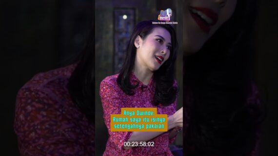 Anya Dwinov: Rumah saya itu isinya setengahnya pakaian