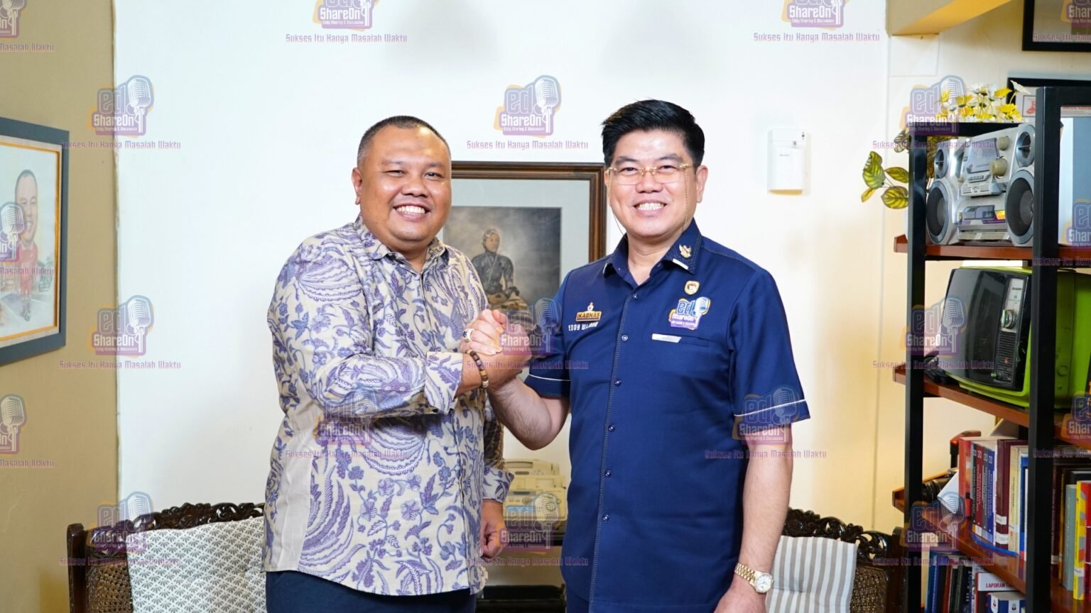 Hendri Satrio saat di podcast EdShareOn. (Foto: EdShareOn.com)