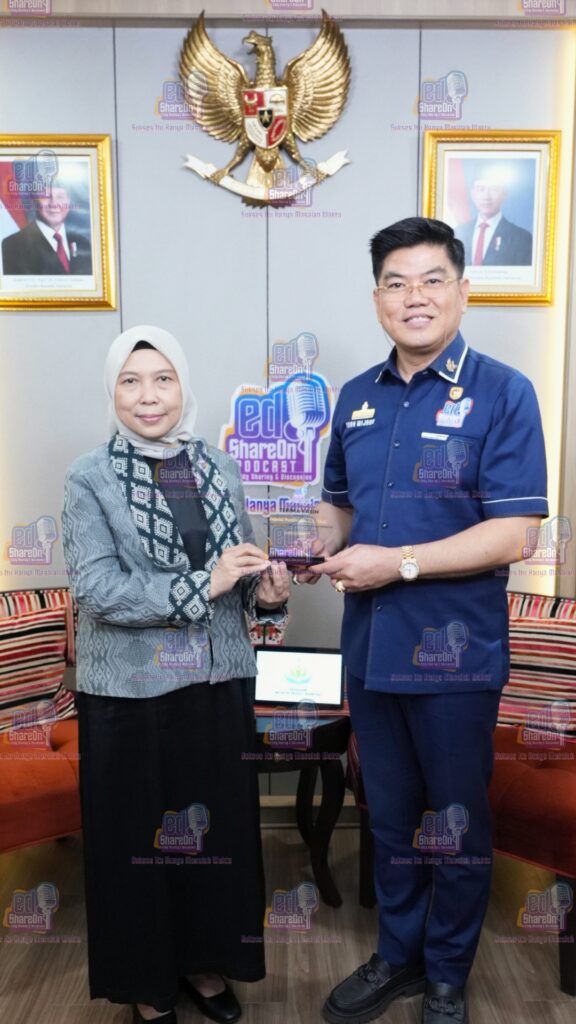Fajarini Puntodewi saat di podcast EdShareOn. (Foto: EdShareOn.com)